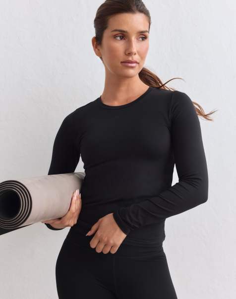 Aim'n Black soft basic round-neck long sleeve in black