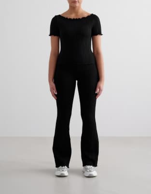 Aim'n - Black Tulip - Ausgestellte Leggings in Schwarz