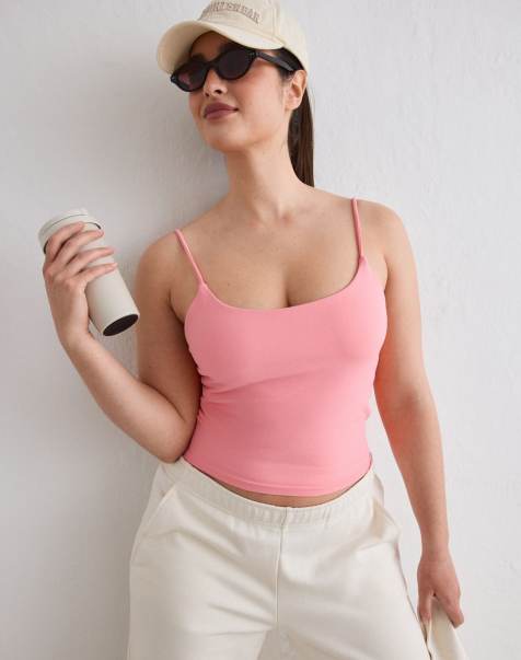 Aim'n Blush shape seamless strap singlet in blush - view 1