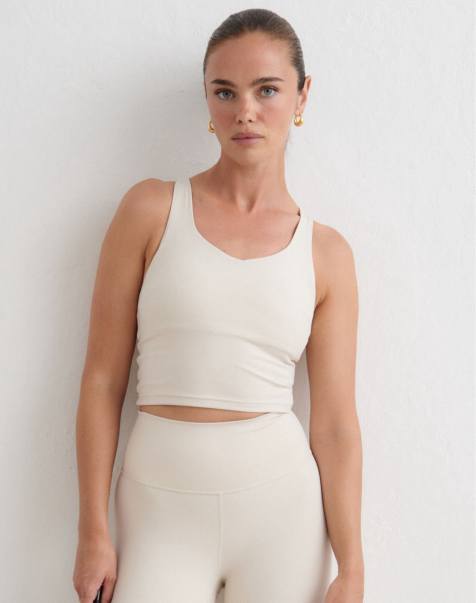 Aim'n - bralette con tirantes en color arena - view 1