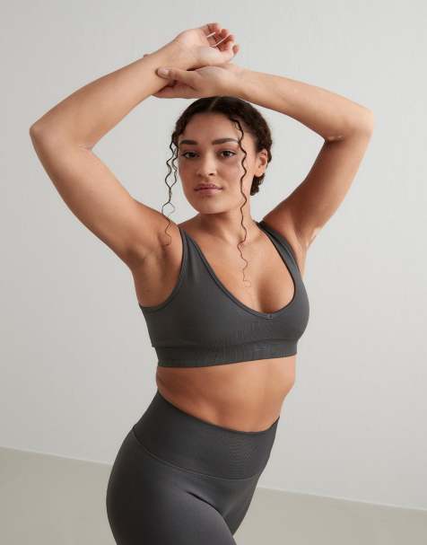 Aim'n - Brassière sans coutures effet sculptant avec encolure dégagée - Gris - view 1