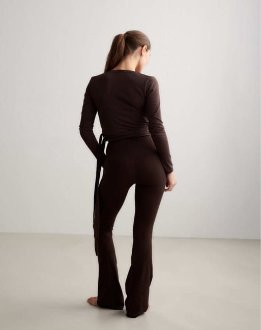 Aim'n Chocolate sense flare tall tights in chocolate, 2 of 4