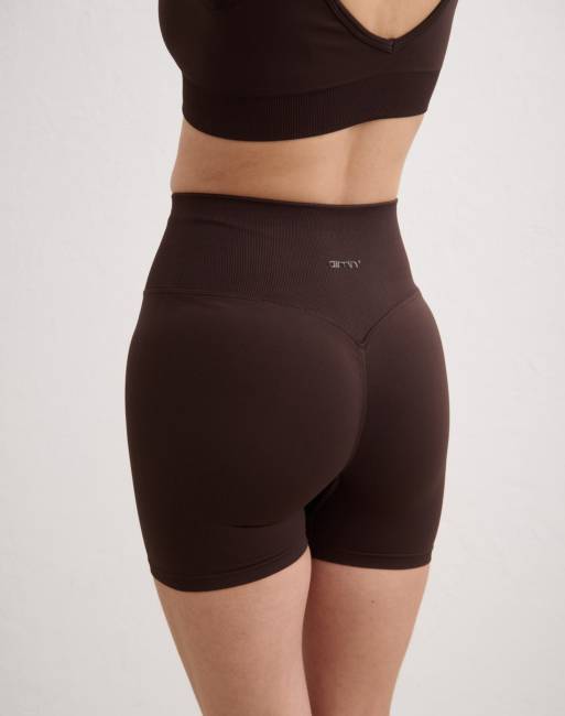 Aim'n Chocolate shape seamless hotpants in chocolate, 2 of 4