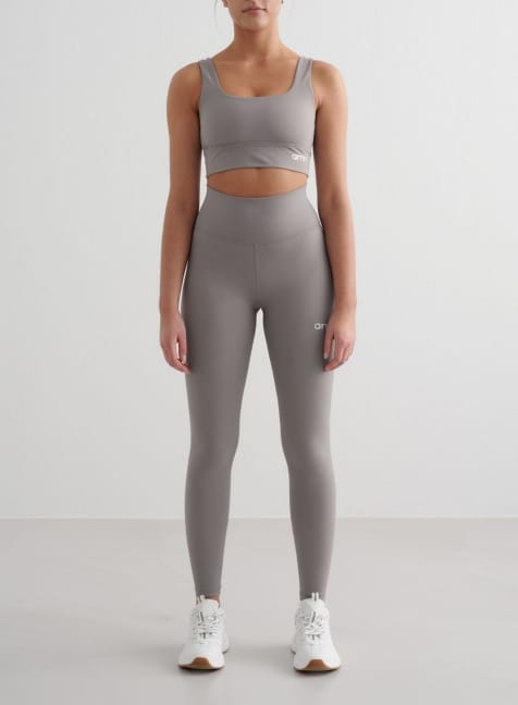 Aim'n – Concrete Core Essential – Set aus Bralette und Hose in Grau - view 1