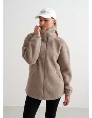 Aim'n - Dark Clay - Jacke aus Teddyfell in Braun