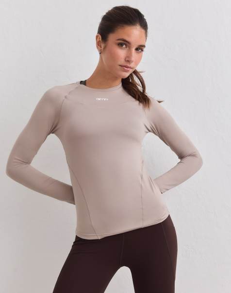 Aim'n Dark clay soft basic long sleeve in dark clay - view 1
