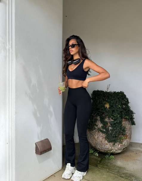 Aim'n – Formende, nahtlose und ausgestellte Leggings in Schwarz - view 1