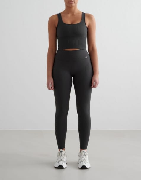Aim'n - Geribbelde naadloze vormgevende bralette en broek in shadow grijs - view 1
