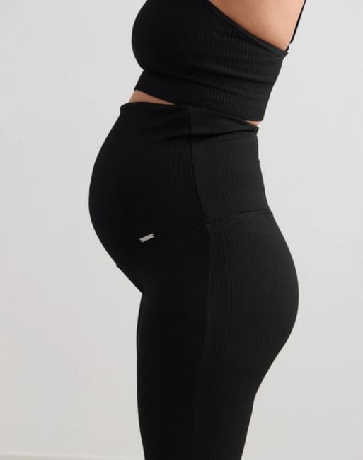 Aim'n – Gerippte, nahtlose Umstands-Leggings in Schwarz, 4 von 4