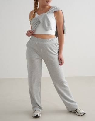 Aim'n - Hellgrau melierte, bequeme Hose aus Modal mit weitem Schnitt