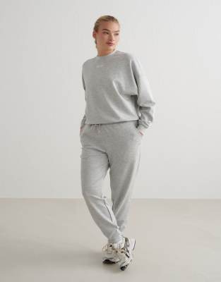 Aim'n - Hellgrau melierte, bequeme Hose aus Modal