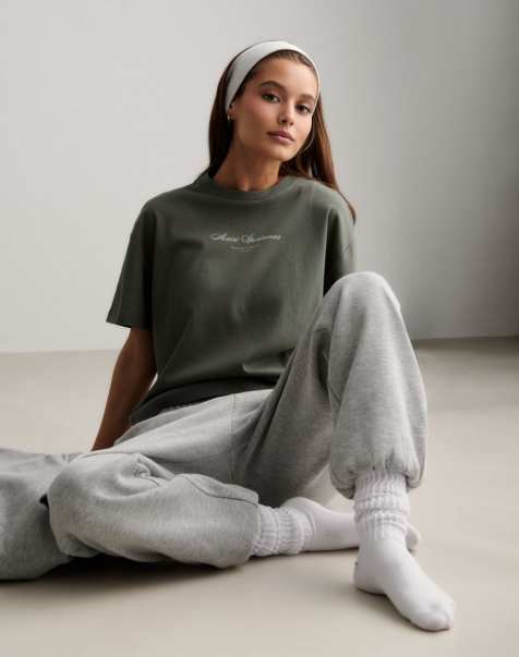 Aim'n Ivy camiseta boxy con logo en ivy - view 1