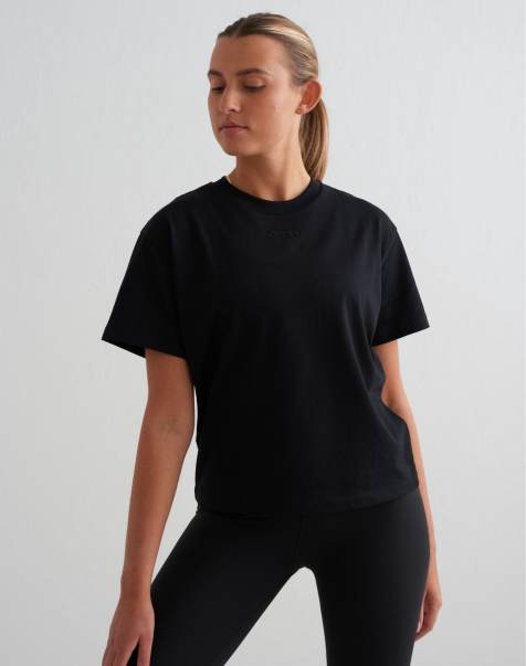 Aim'n – Kastiges T-Shirt in Schwarz - view 1