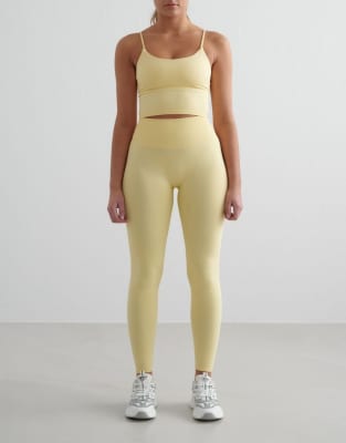 Aim'n - Mellow - Formende, nahtlose Leggings in Hellgelb