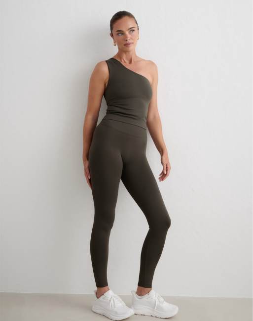 Aim'n mørkegrøn sømløs one shoulder-bralette i mørkegrøn, 4 af 4