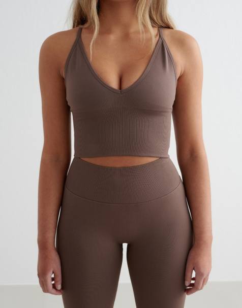 Aim'n - Naadloze bralette met gekruiste bandjes op de rug in macchiato - view 1