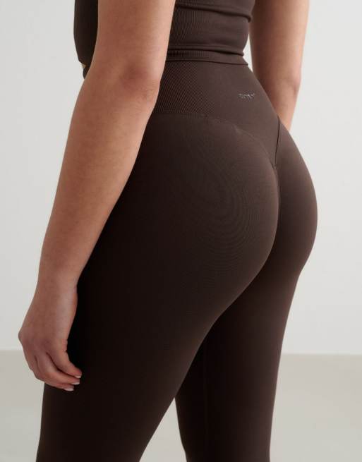 Aim'n Petite - Leggings modellanti senza cuciture color cioccolato, 2 di 4