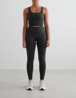 Aim'n Petite - Shadow - Gerippte, nahtlose Leggings in Grau