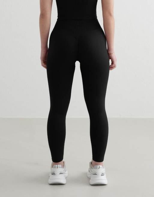Aim'n - Petite - Vormgevende naadloze legging in zwart, 3 van 4