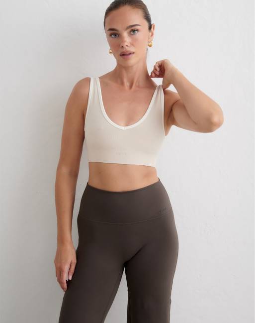 Aim'n Sand shape seamless BH med dyb udskæring i sand, 3 af 4