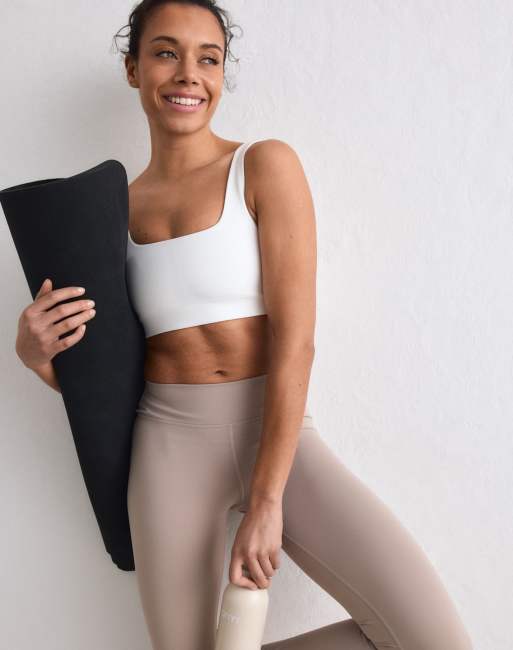 aim'n – Sense – Leggings in dunklem Lehmbeige mit mittelhohem Bund, 4 von 4