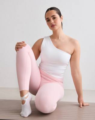 Shape Seamless - Bustier in Weiß mit One-Shoulder-Träger Weiß 42