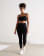Thumbnail 1 van 6