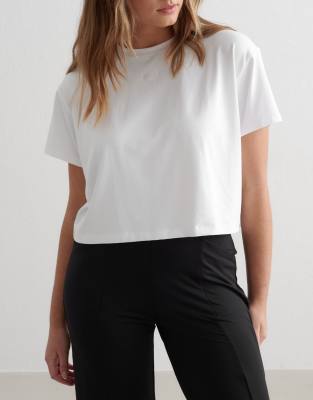 Aim'n - White Essence - Locker geschnittenes T-Shirt in Weiß