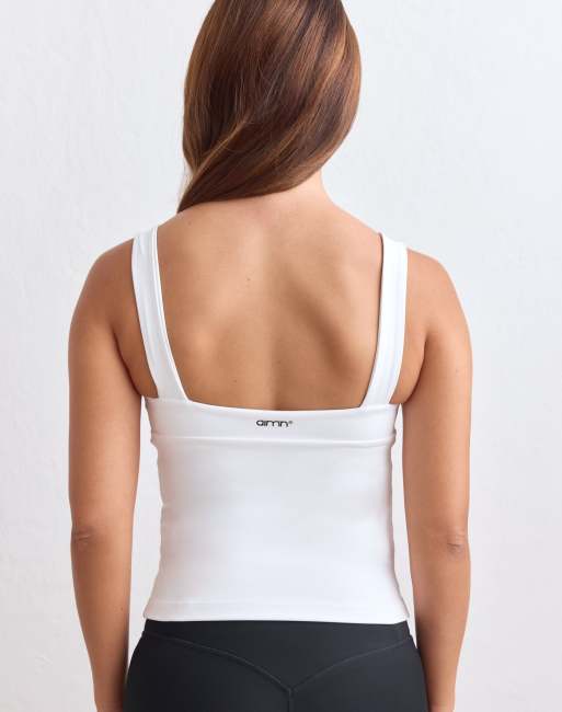 Aim'n White pace singlet in white, 2 of 4
