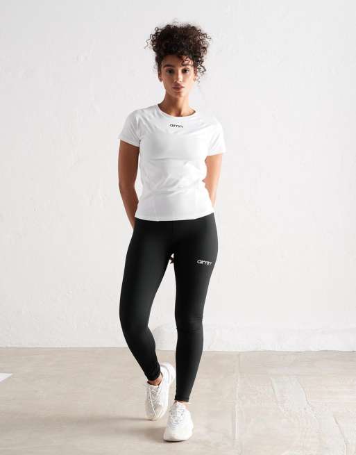 Aim'n White soft basic short sleeve in white, 4 of 4