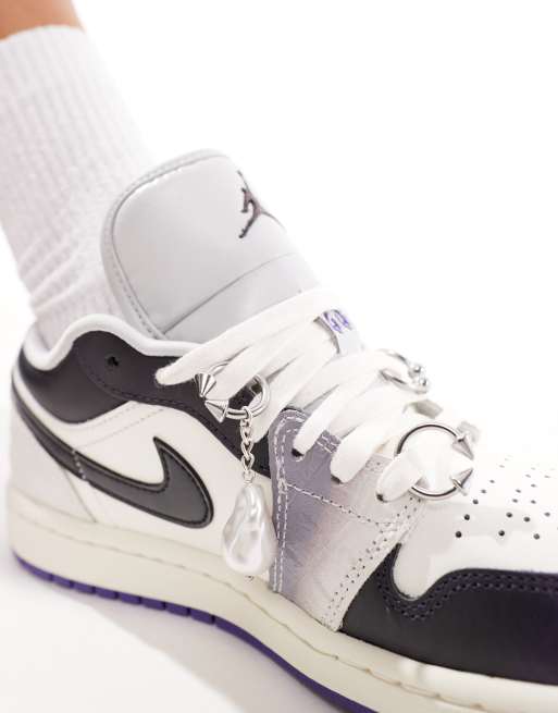 Air Jordan 1 low SE trainer in white and grey ASOS