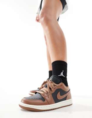 Air Jordan 1 Low - Sneaker in Braun und Schwarz-Brown