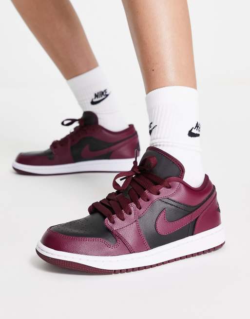 Air Jordan 1 Low trainers in black and cherry wood red