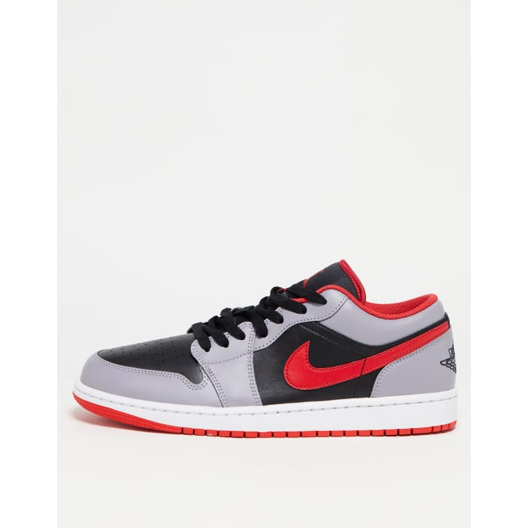 Black and red jordans low top best sale