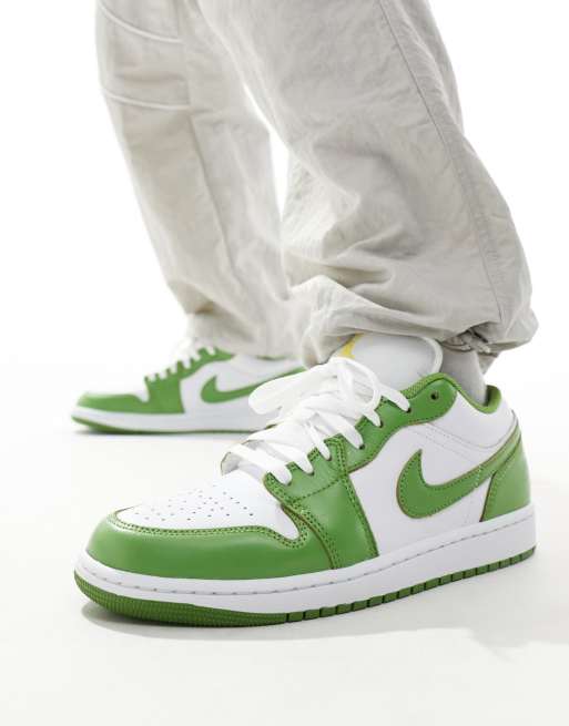 Air Jordan 1 Low trainers in white and green ASOS