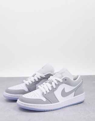 Air Jordan 1 Low trainers in white and grey