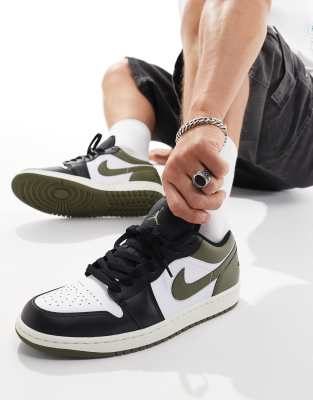 Jordan Air Jordan 1 Low trainers in white olive and black-Green