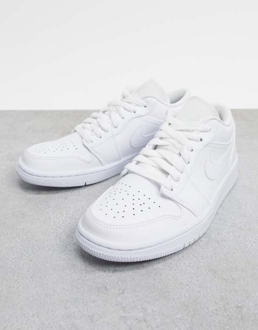 Nike air jordan low trainers store in white