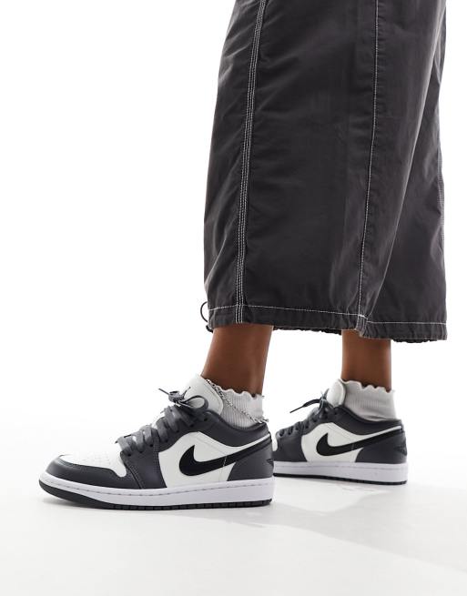 Air Jordan 1 low womens trainers in off white and dark grey WHITE