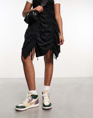 Air Jordan 1 Method of Make trainers in neutral mix - ASOS Price Checker