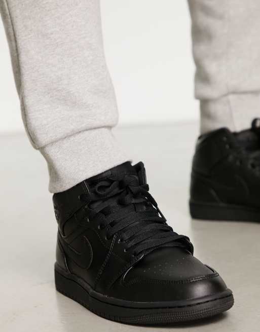 Air Jordan – 1 Mid – Buty sportowe w trzech odcieniach czerni, 3 z 4