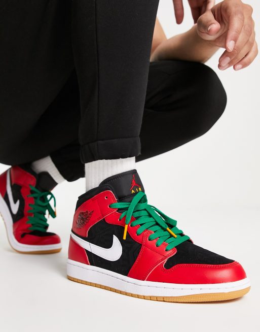 AIR JORDAN 1 MID SE　クリスマス