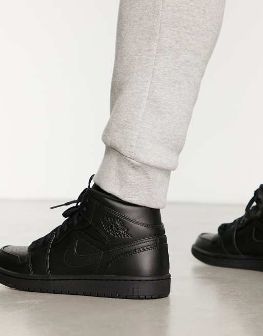 Air Jordan -  1 Mid - Sneakers in drievoudig zwart, 2 van 4
