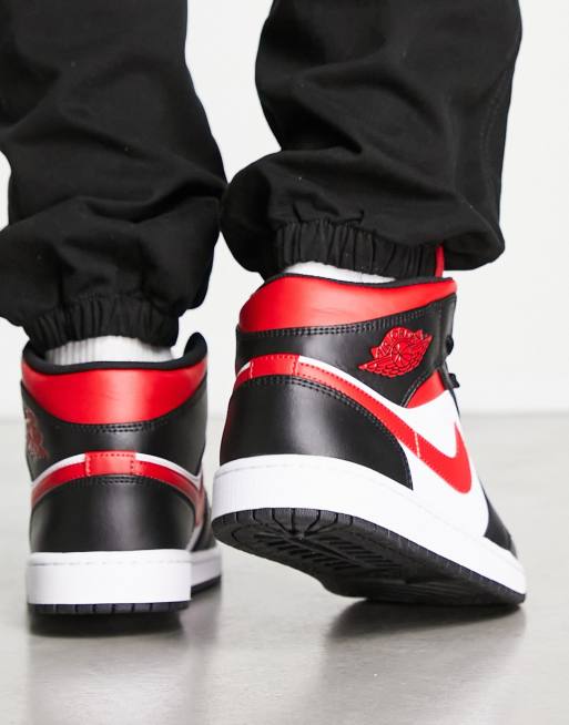 Jordan 1 rood zwart wit hot sale