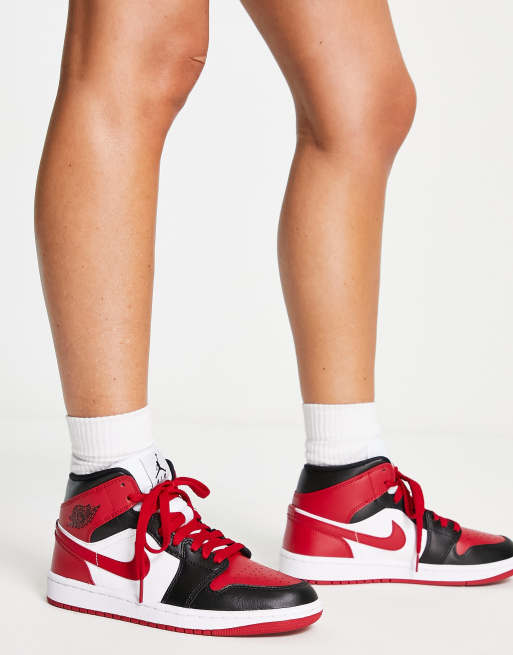 Nike air jordan 1 store mid trainers in red