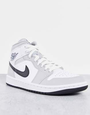 Jordan Air Jordan 1 Mid trainers in white and grey fog