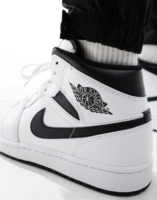 Jordan 1 white with black swoosh hotsell