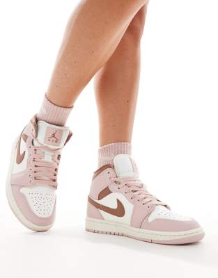 Air Jordan - 1 - Mittelhohe Sneaker in Rosa und Weiß