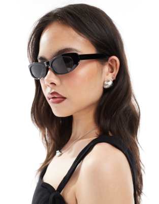 Aire - Avior - Ovale Sonnenbrille in Schwarz mit getönten Gläsern
