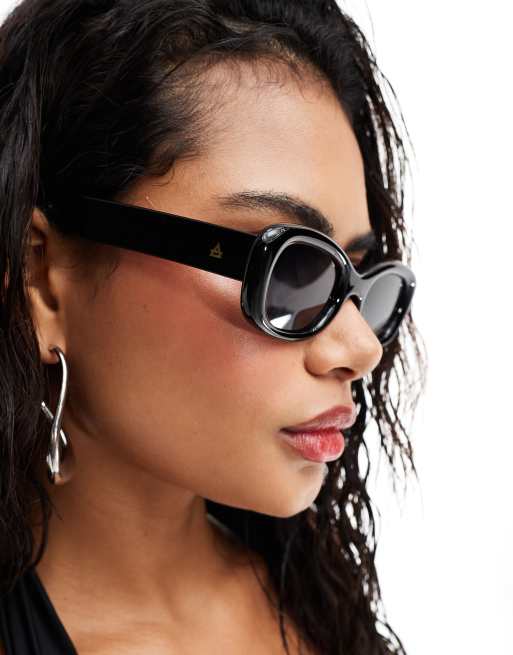 Aire shades - Calisto in Black Aire Calisto - Black/Smoke main image 2